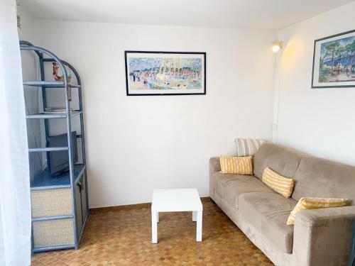 Apartment Les Agathes Plus by Interhome