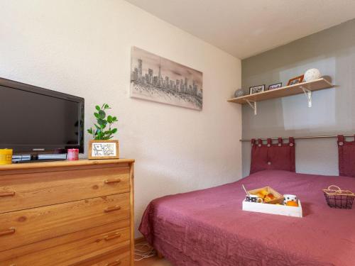 Katil atau katil-katil dalam bilik di Apartment Le Bochate-5 by Interhome