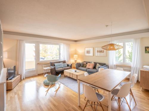Apartment Chesa Daniela B - Anita by Interhome