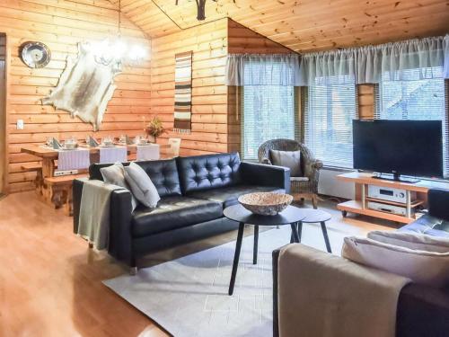 Χώρος καθιστικού στο Holiday Home Sakumaja by Interhome