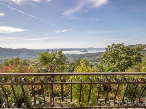 een uitzicht vanaf het balkon van een huis bij Holiday Home Casa Martina by Interhome in Montefiascone