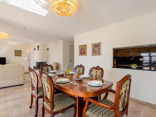 Apartment Le Belvédère D1-4 by Interhome photo 3