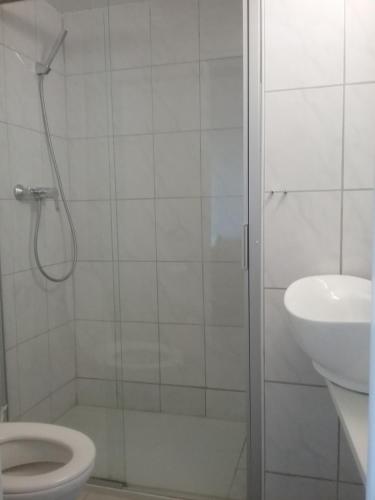 Un baño de Haus Biegger