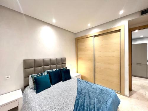 מיטה או מיטות בחדר ב-Nice 11 - Spacious & Luxury flat in the heart
