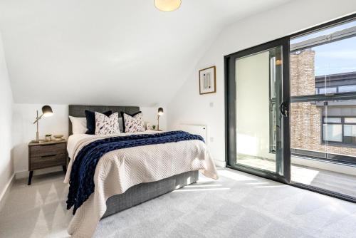 Katil atau katil-katil dalam bilik di Tailored Stays - Central Cambridge, Lacon House