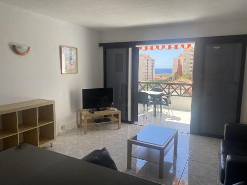 Lovely Self Catering 1 bed Apartment 6B2, Los Cristianos,Tenerife
