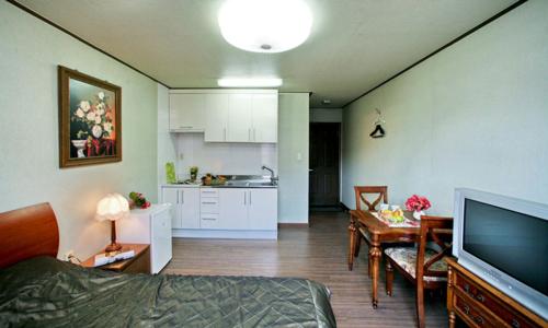 Kuhinja ili čajna kuhinja u objektu Chalet Resort