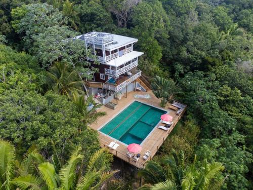 Unalome Roatan