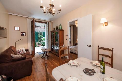 Fotografia z galérie ubytovania Appartement Mizon avec sa terrasse - Welkeys v Paríži