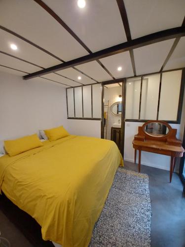 L Appart au cœur de Sète 140m 2 cour idéal famille