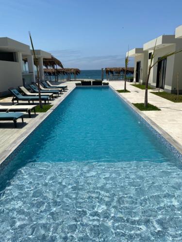 Πισίνα στο ή κοντά στο Riviera Vichayito