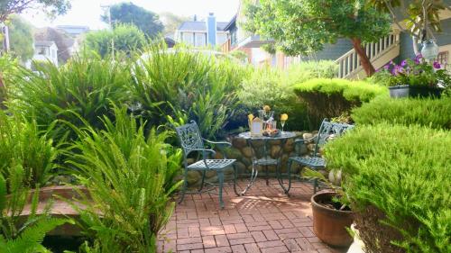 The Old St Angela Inn – Photos 2