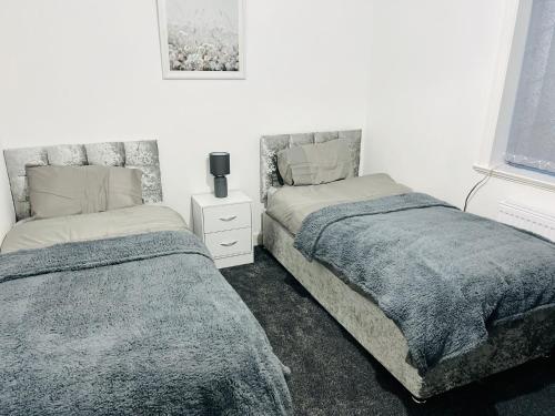 Beautiful and Homely 3 Bed House With FREE Parking So Close To Man City and City Centre photo 30