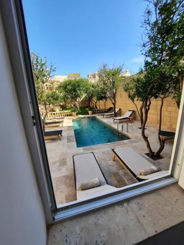 Bazén v ubytování Palazzo Pisani Malta Boutique and SPA nebo v jeho okolí