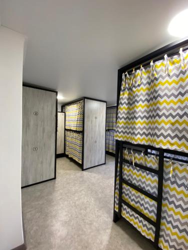 Η κουζίνα ή μικρή κουζίνα στο My Hostel Pavlodar