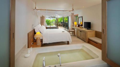 Wyndham Hua Hin Pranburi Resort & Villasにあるベッド