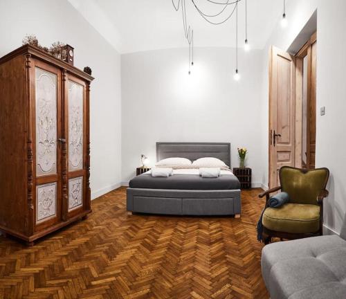 HOUSEHOST Apartment: Józefa Dietla 73/7