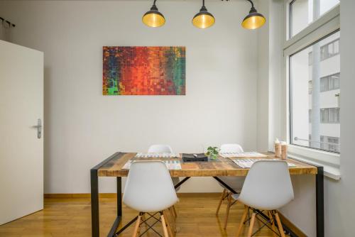 Retro-Apartment Premiere