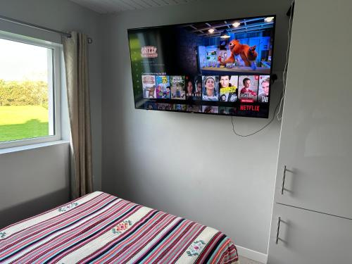 TV a/nebo společenská místnost v ubytování Rural Long Term Accommodation
