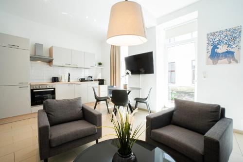 Chic Newly-Renovated Apartment Steps from Subway in Vienna's Hernals District