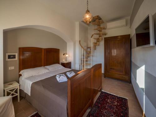 Giường trong phòng chung tại Liersena Sea View Mini Villa with AC