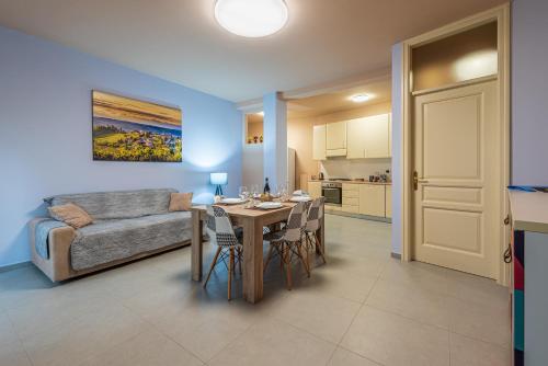 Una cocina o zona de cocina en DiVino Holiday Apartments