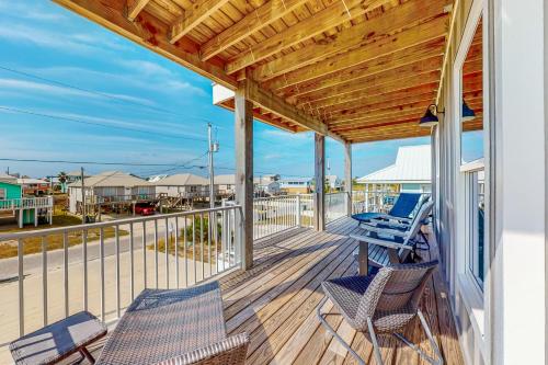 Decked Out – Photos 3