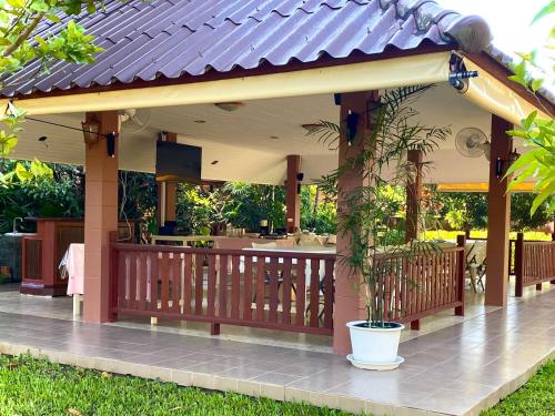 Zahrada ubytování Mom and Me Resort & Farm