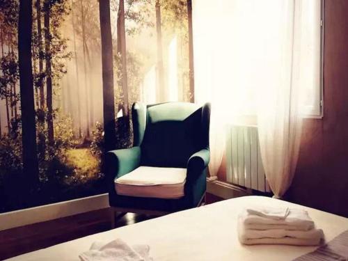 Ảnh trong thư viện ảnh của Maison confortable avec vaste jardin à Couleuvre - FR-1-489-284 ở Couleuvre