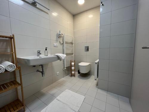 Koupelna v ubytování APARTMÁNY ŠÁRKA