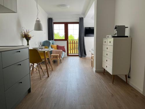 Kuchyň nebo kuchyňský kout v ubytování APARTMÁNY ŠÁRKA