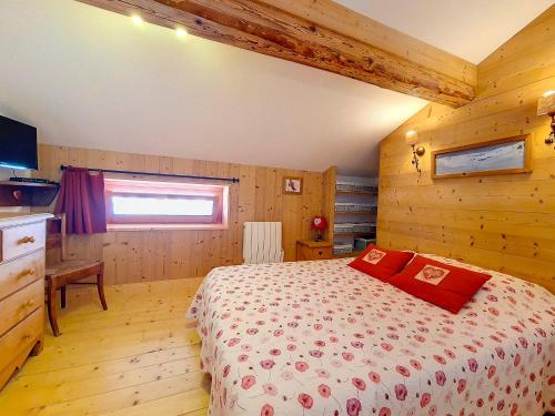 Chalet Saint-Martin-de-Belleville, 4 pièces, 6 personnes - FR-1-344-642にあるベッド