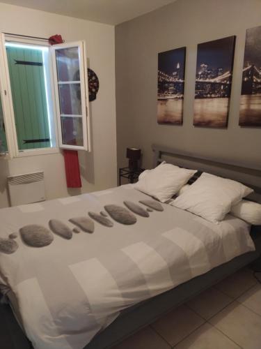 Postel nebo postele na pokoji v ubytování Chambre chez l'habitant