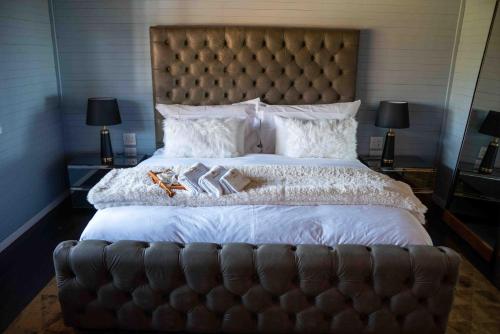 Gallery image of Xirhandziwa M Lodge in Thulamahashi