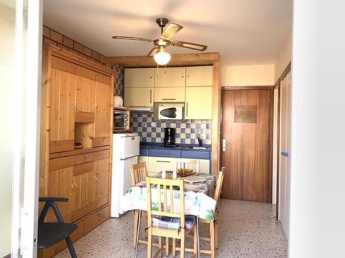 Appartement ⭐⭐ proche Thermes, Étang, commerces avec balcon, ascenseur, WIFI, parking - Animaux ok - FR-1-503-95
