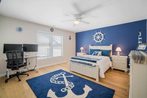 Postel nebo postele na pokoji v ubytování Brigantine Bay Breeze Sleeps 16