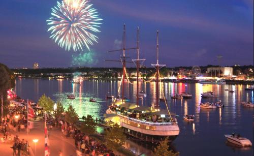 Výhled na řeku, která protéká v blízkosti apartmánu