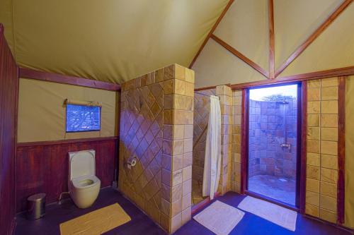 Gallery image of Lake Ndutu Luxury Tented Lodge in Sinoni