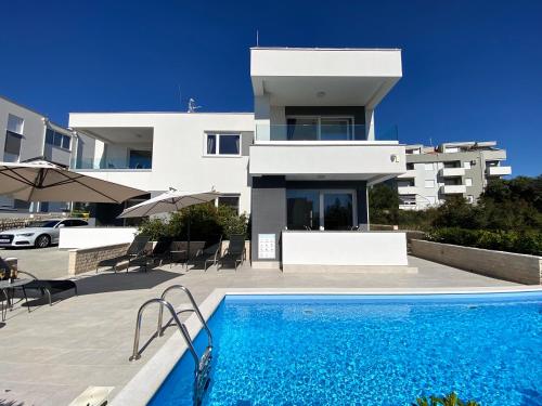 Fantasy Pool Villa - Deluxe Apartment