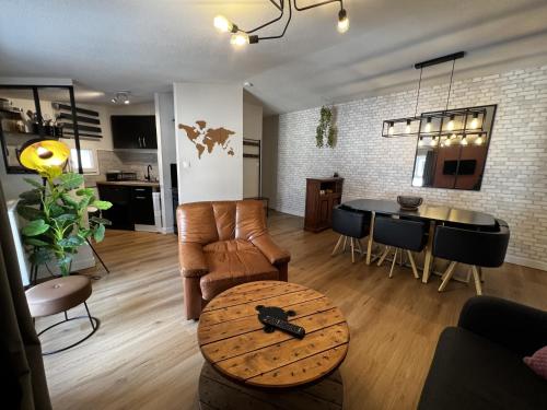 Appartement La Bourboule, 2 pièces, 4 personnes - FR-1-667-44