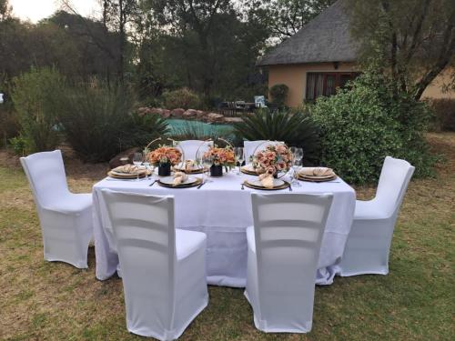 Κήπος έξω από το Hoopoe Haven Guest House