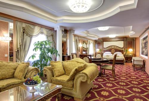 Posezení v ubytování Izmailovo Alfa Hotel