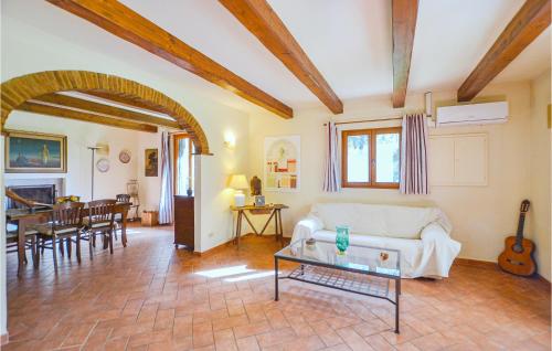 Χώρος καθιστικού στο Lovely Home In Civitella Val Di Chian
