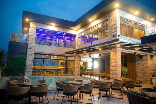 Гостиная зона в El Vistra Hotel Angeles