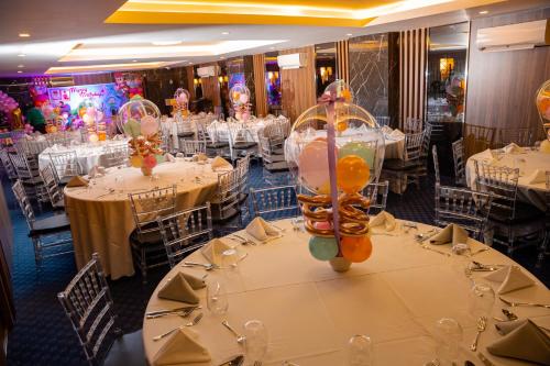 Ресторан / где поесть в El Vistra Hotel Angeles