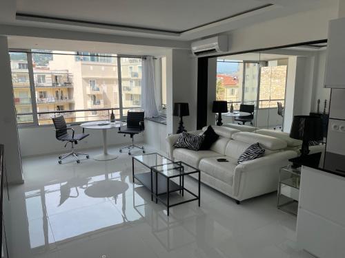 EST RESIDENCE Croisette