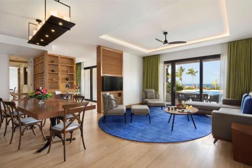 Telewizja i/lub zestaw kina domowego w obiekcie InterContinental Dominica Cabrits Resort & Spa by IHG