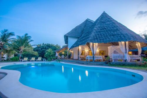 Amici House fully serviced with private pool