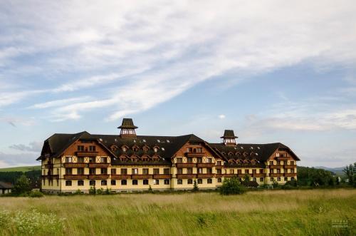 Das Gebäude in dem sich das Aparthotel befindet