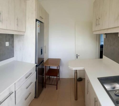 Appartement modeste au centre ville, tramway tesisinde mutfak veya mini mutfak